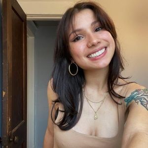 Meet your Posher, Deanna